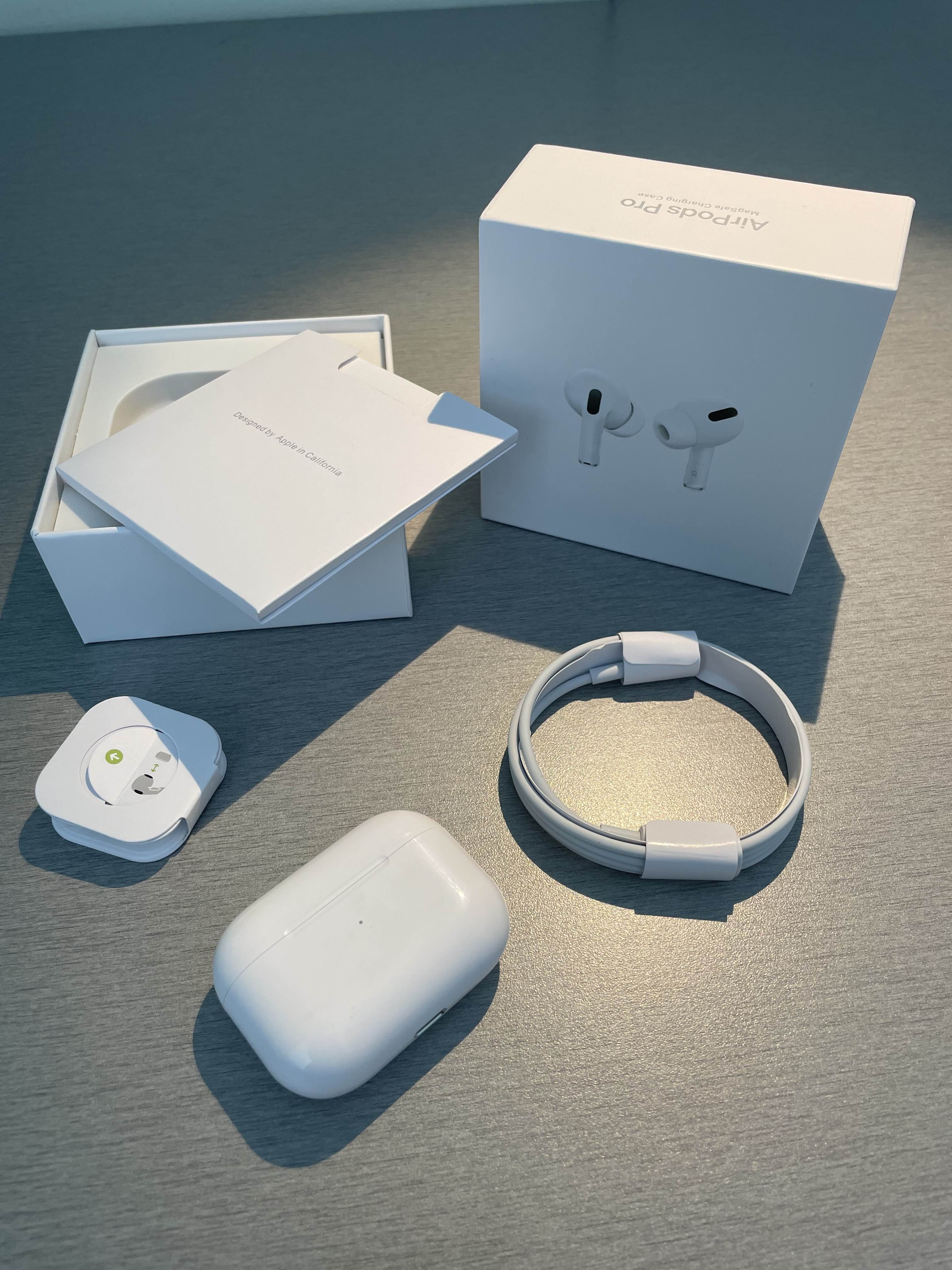 AIRPODS PRO